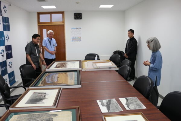 墨絵画家　金城美智子氏より墨絵をご寄贈いただきました。