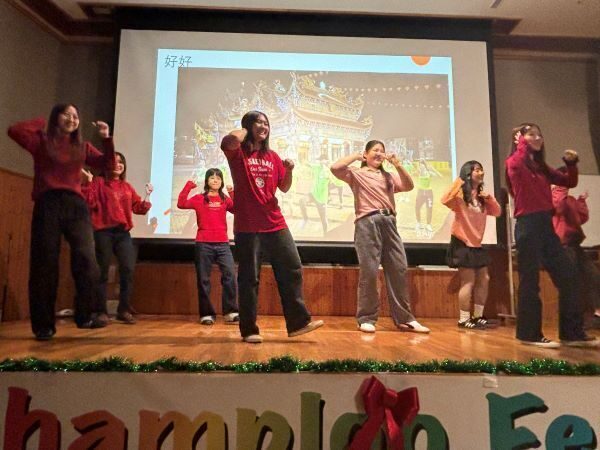 『語学力を活かして多彩なパフォーマンスを披露』ちゃんぷるーフェスタ開催