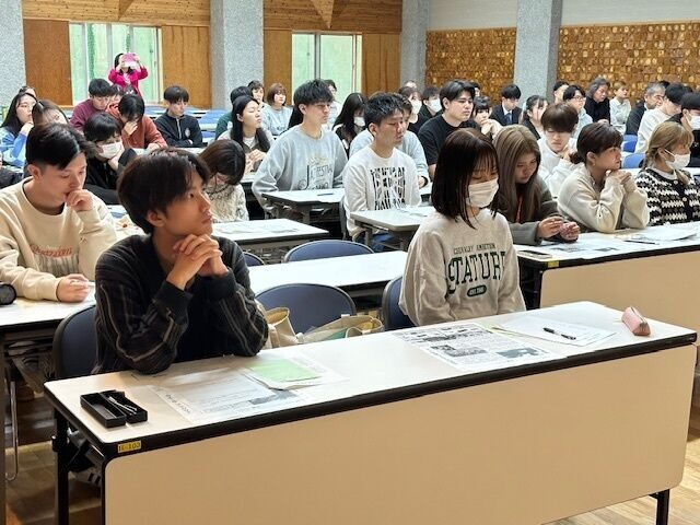 「戦後80年、平和をどう繋げていけるか考える」こども文化学科学会開催