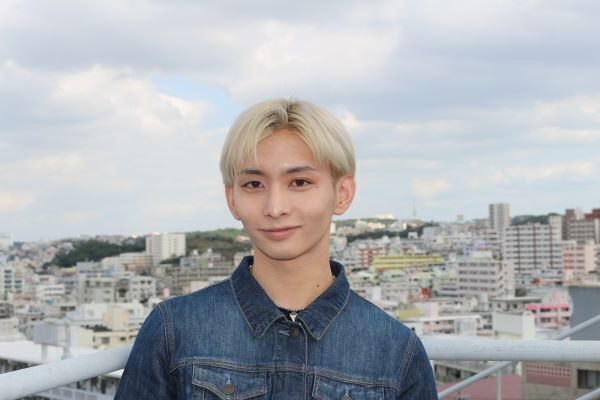 ピカリと輝く沖大生！（73）芸能活動と学業を両立！（経法商学科4年 徳田結飛さん）