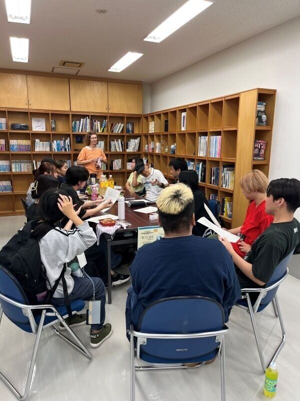 Join us at the English Cafe on Fridays!