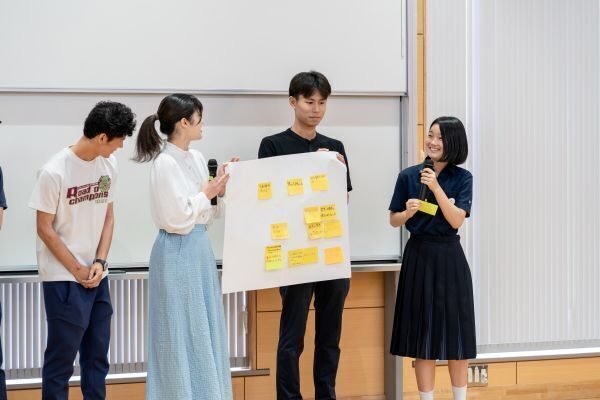 長崎大学「アート×平和」イベントに、国際コミュニケーション学科4年の中塚静樹さんが参加！